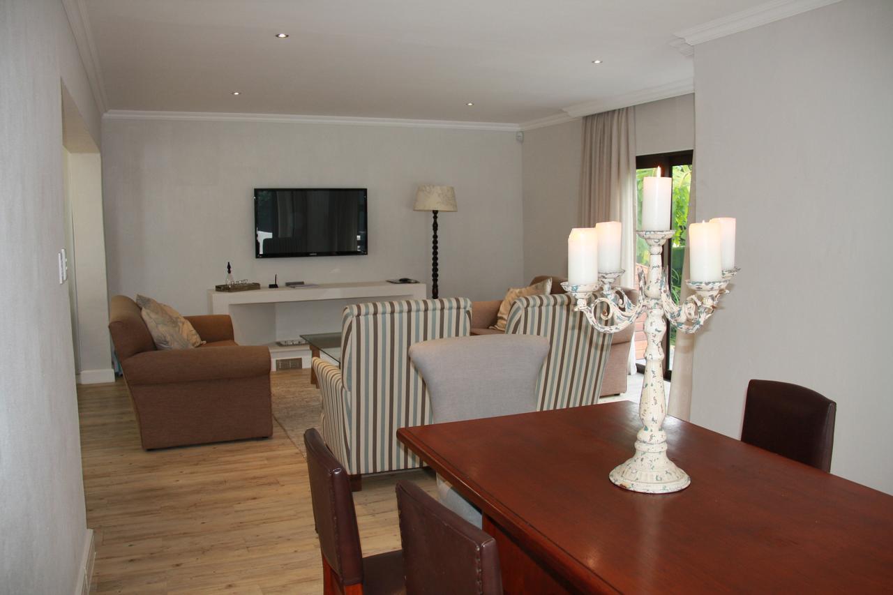 Supertubes Guesthouse Jeffreys Bay Ngoại thất bức ảnh